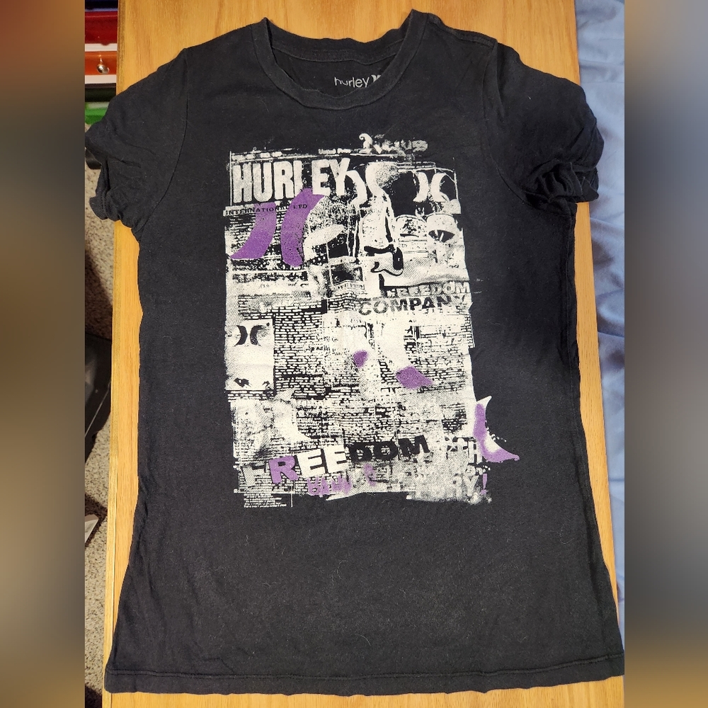 Hurley Graphic Tee